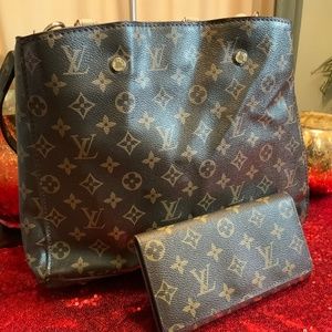 LOIUS Vuitton Satchel with wallet